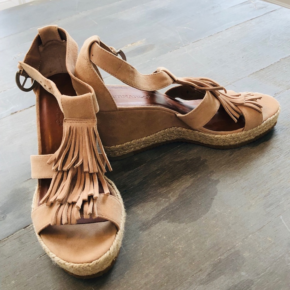 BERNADO NWOT WEDGES